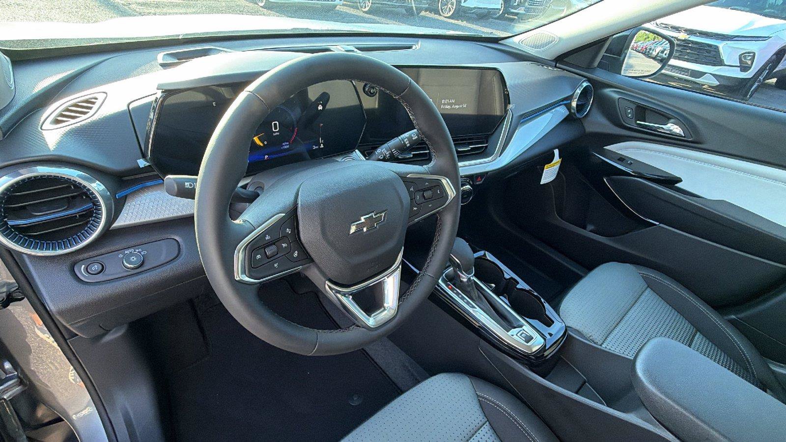 New 2026 Chevrolet Trax LT w/ Driver Confidence Package FWD image 3
