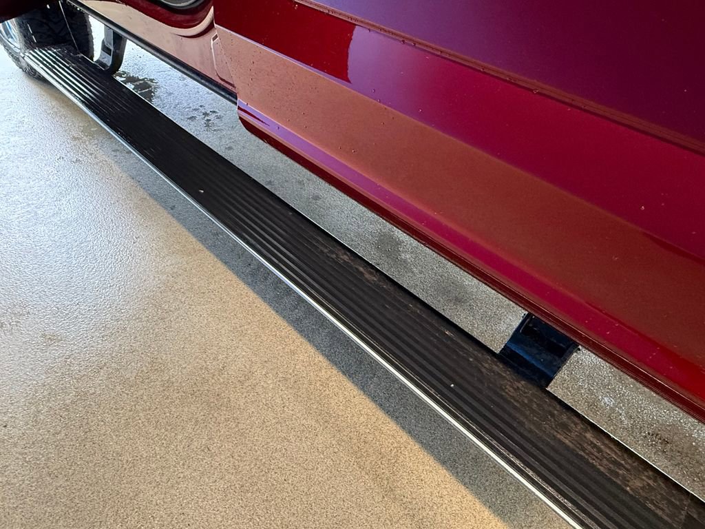 Used 2017 Ford F150 Platinum w/ Equipment Group 701A Luxury image 17