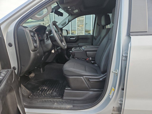 Used 2020 Chevrolet Silverado 1500 Custom w/ Custom Value Package image 11