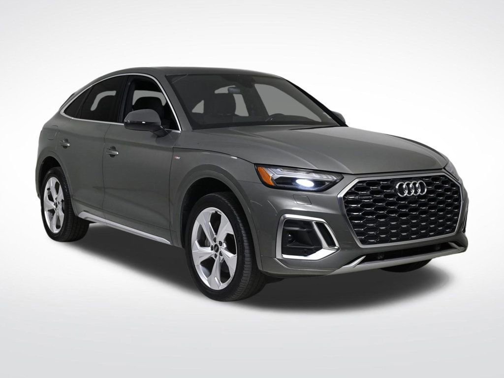 Used 2023 Audi Q5 2.0T Prestige w/ Prestige Package image 7