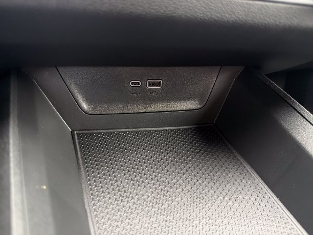 New 2027 Chevrolet Equinox RS w/ Safety and Technology Package FWD image 30