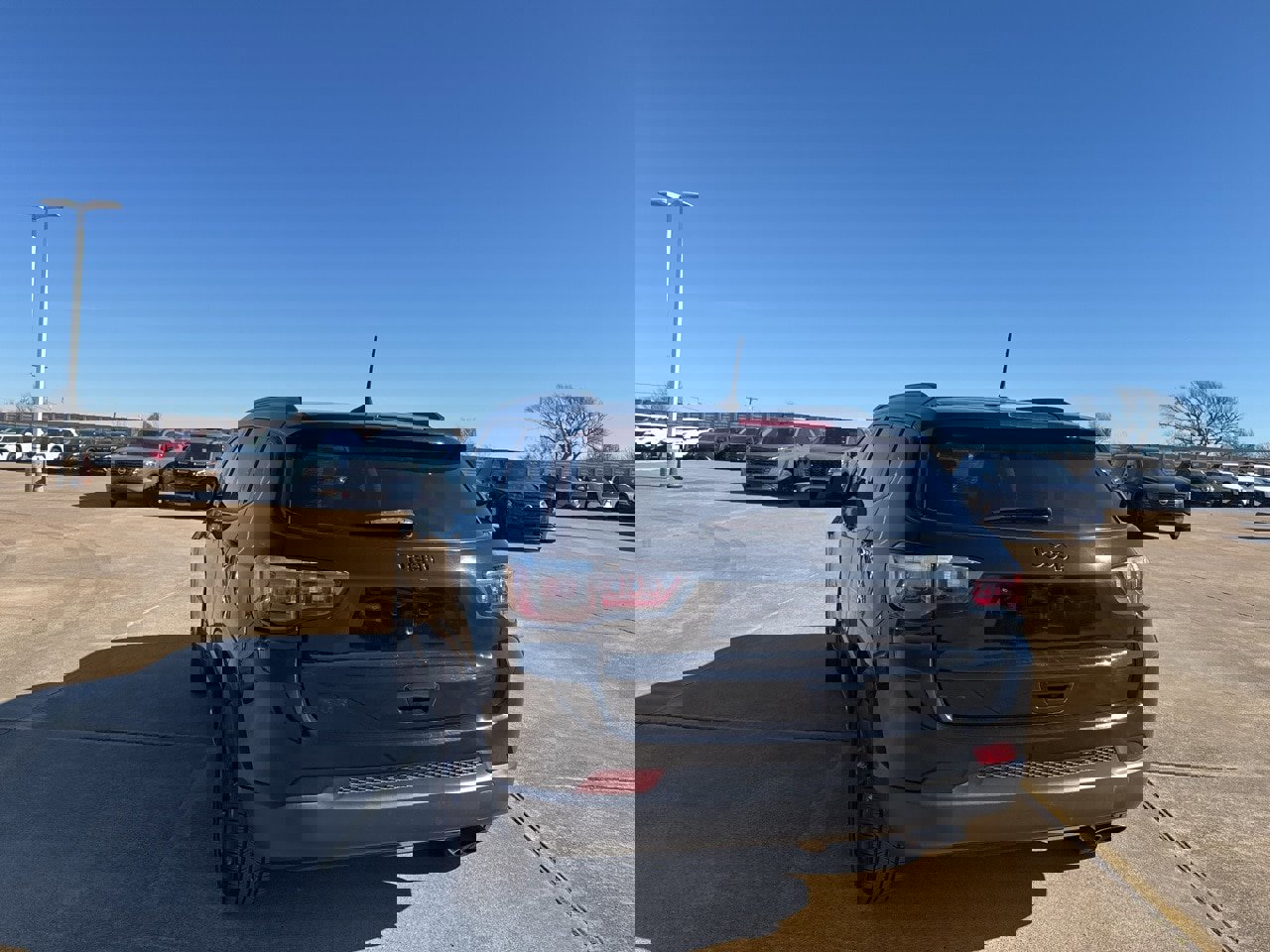 Used 2020 Jeep Compass Latitude image 18