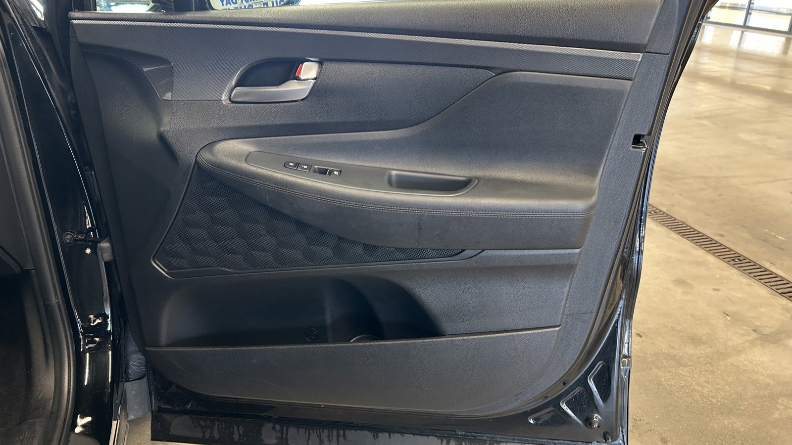 Used 2023 Hyundai Santa Fe SEL image 17