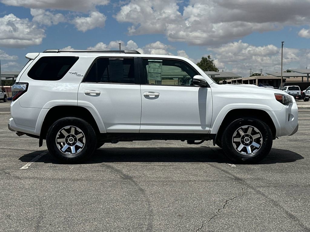 Used 2022 Toyota 4Runner TRD Off-Road Premium AWD/4WD image 2