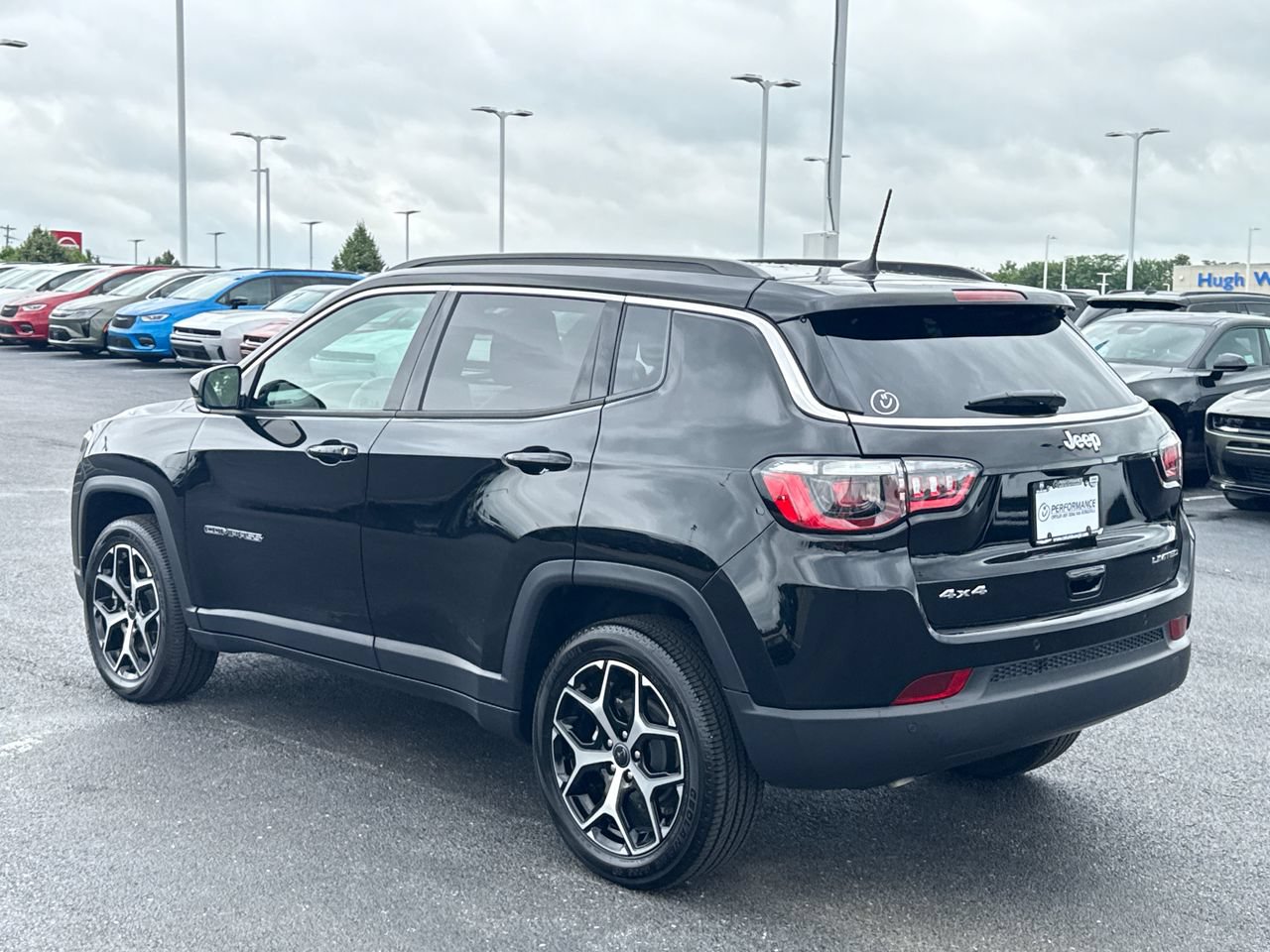 Used 2025 Jeep Compass Limited w/ Sun & Sound Group AWD/4WD image 5