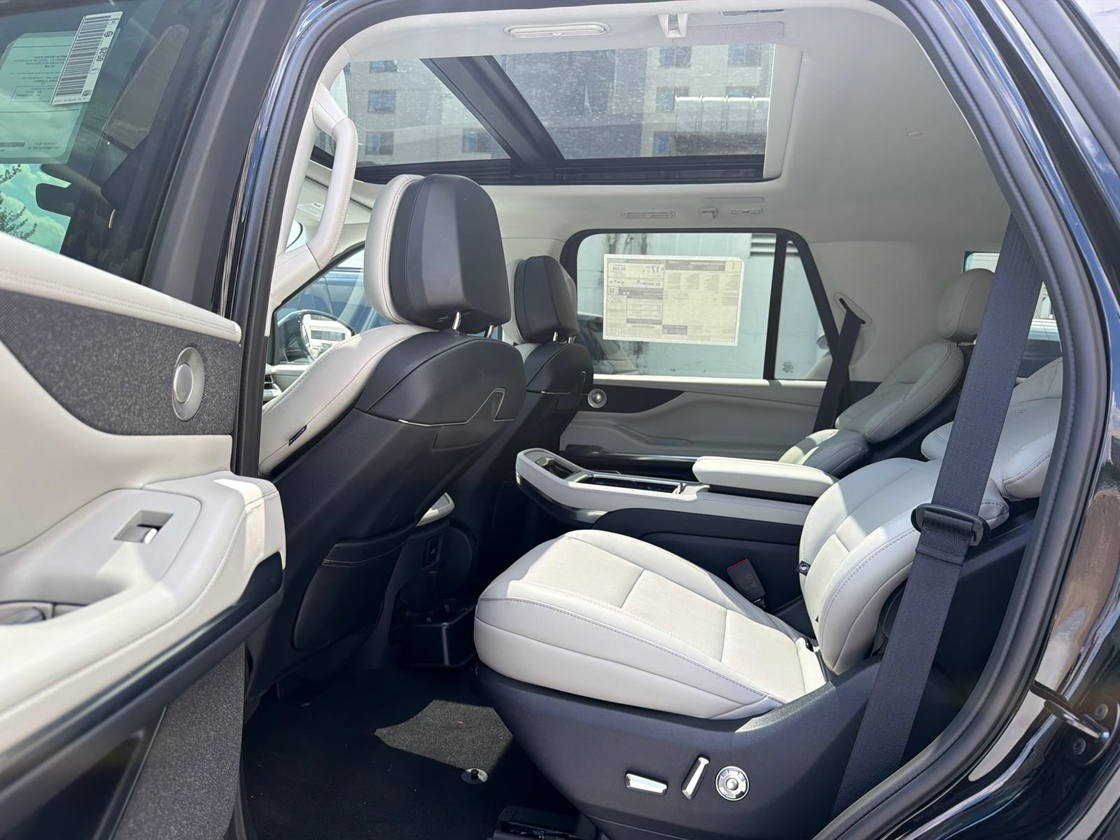 New 2026 Lincoln Navigator Reserve AWD/4WD image 20