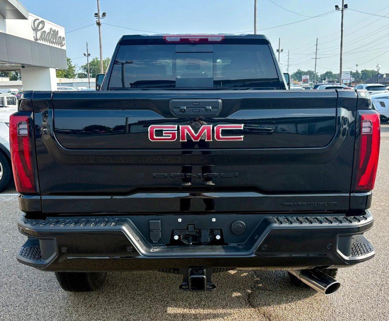 New 2026 GMC Sierra 2500 Denali w/ Denali Reserve Package AWD/4WD image 4