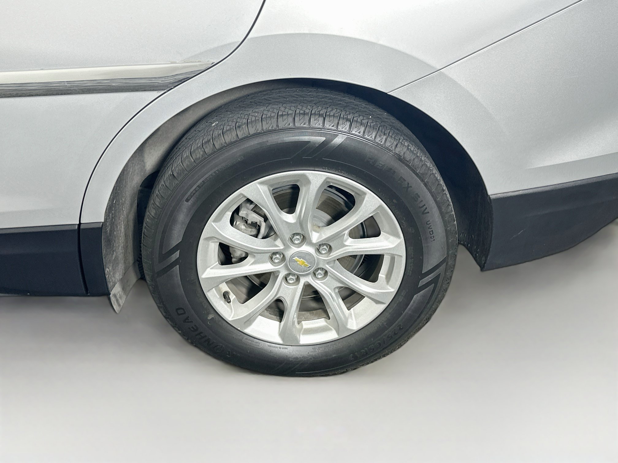 Used 2018 Chevrolet Equinox LT FWD image 11