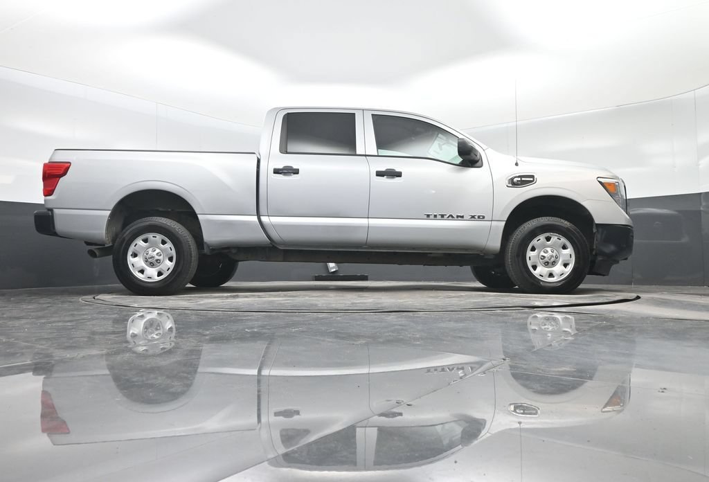 Used 2019 Nissan Titan S AWD/4WD image 22