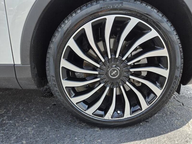 Used 2023 Lincoln Nautilus Black Label AWD/4WD image 22