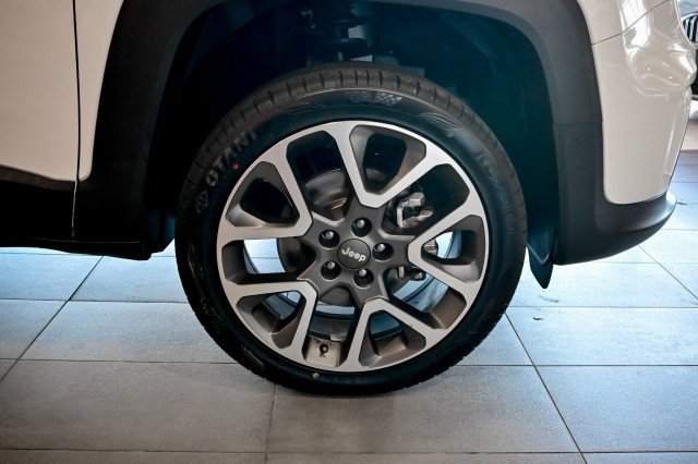 Used 2022 Jeep Renegade Limited w/ Sun, Sound & Wheels Group AWD/4WD image 43