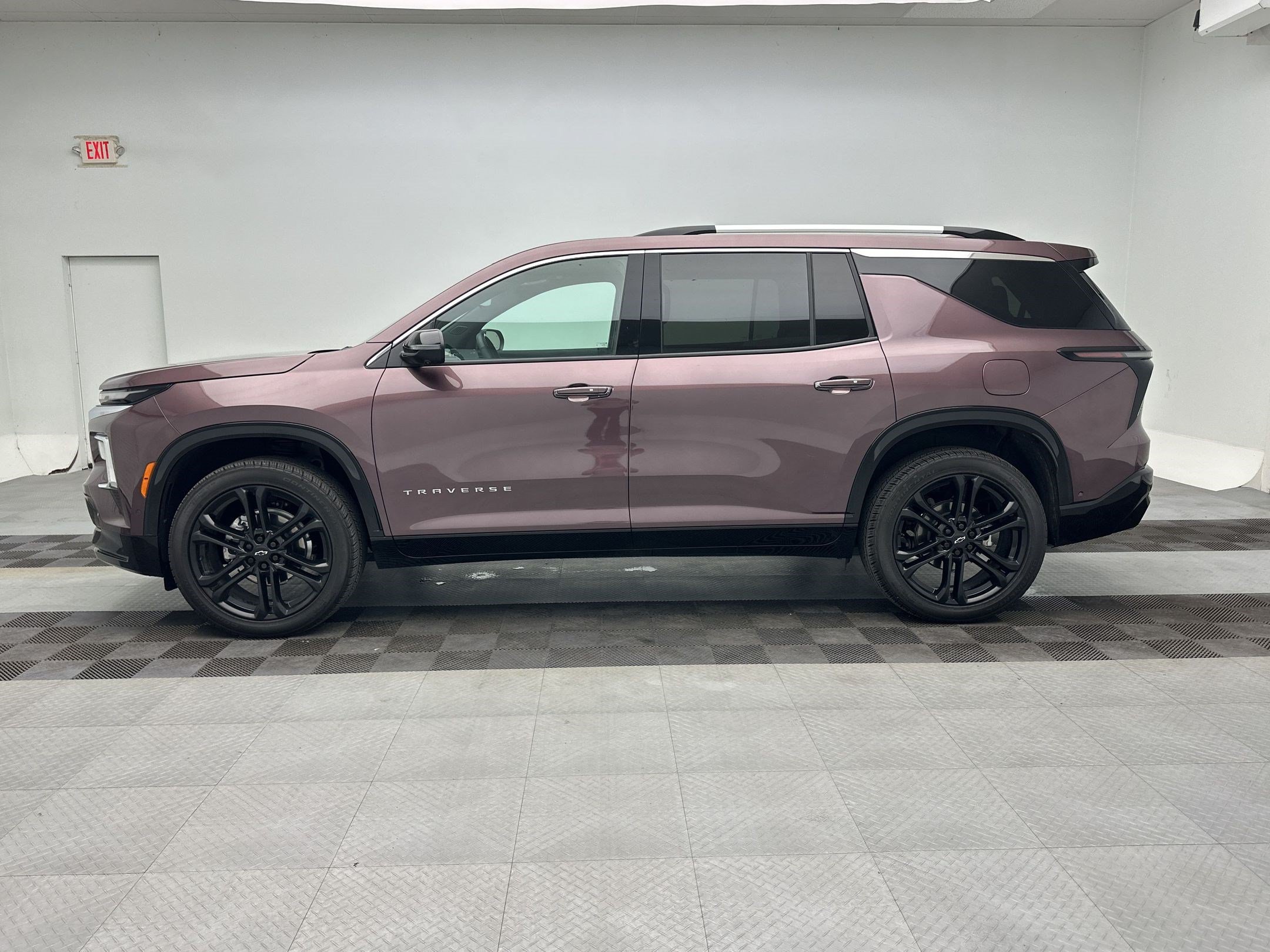 Certified 2026 Chevrolet Traverse High Country AWD/4WD image 2