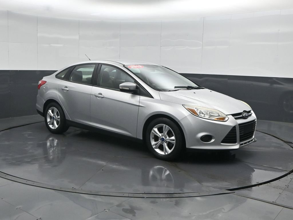 Used 2013 Ford Focus SE FWD image 4