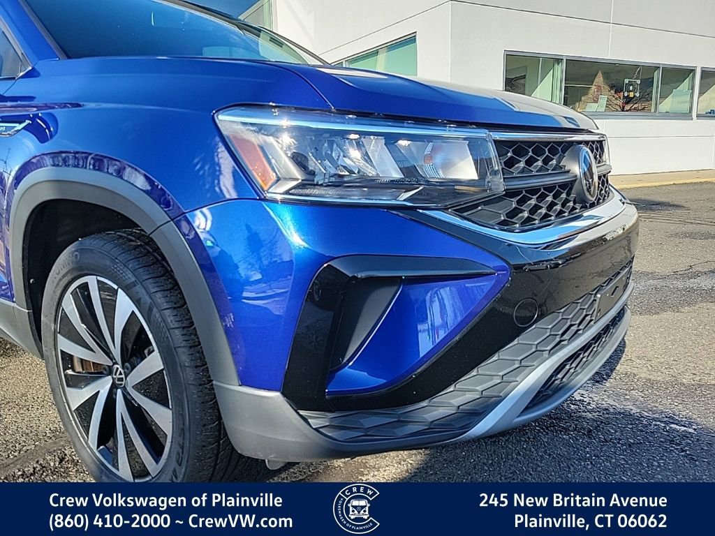 Certified 2022 Volkswagen Taos SE AWD/4WD image 24