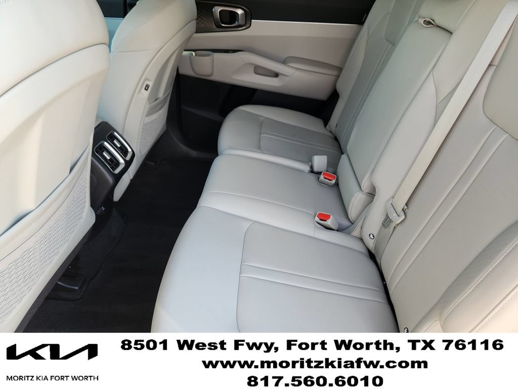 Certified 2025 Kia Sorento S AWD/4WD image 28