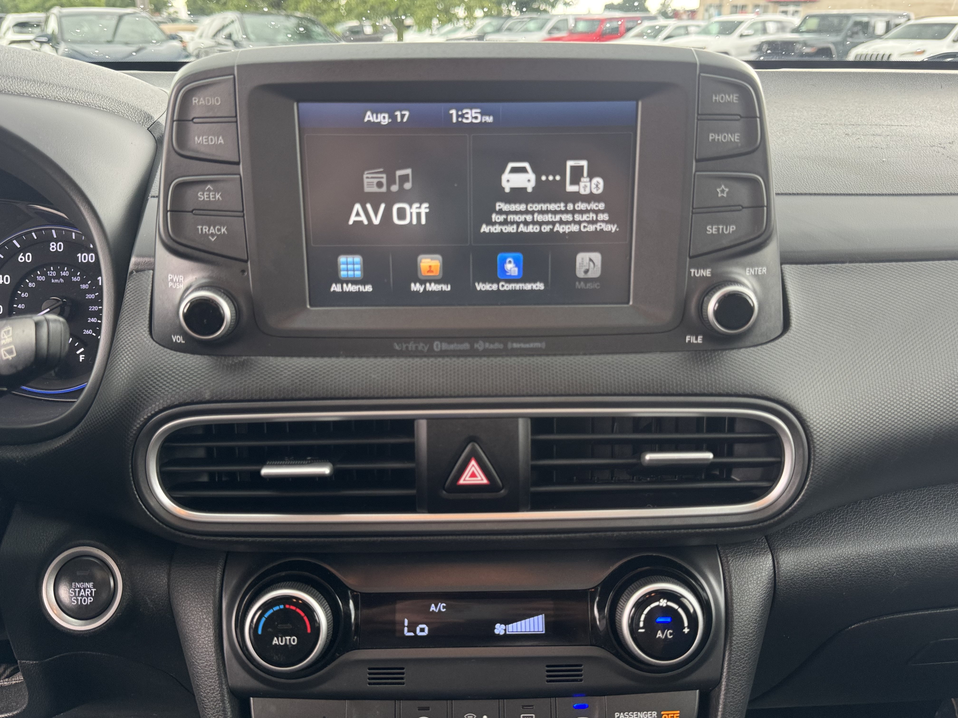 Used 2020 Hyundai Kona Limited AWD/4WD image 26