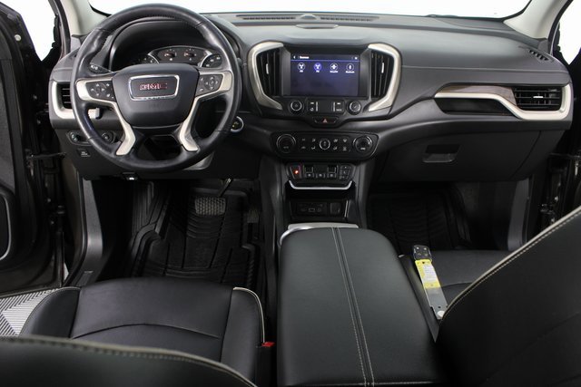Used 2020 GMC Terrain Denali w/ Denali Premium Package image 12