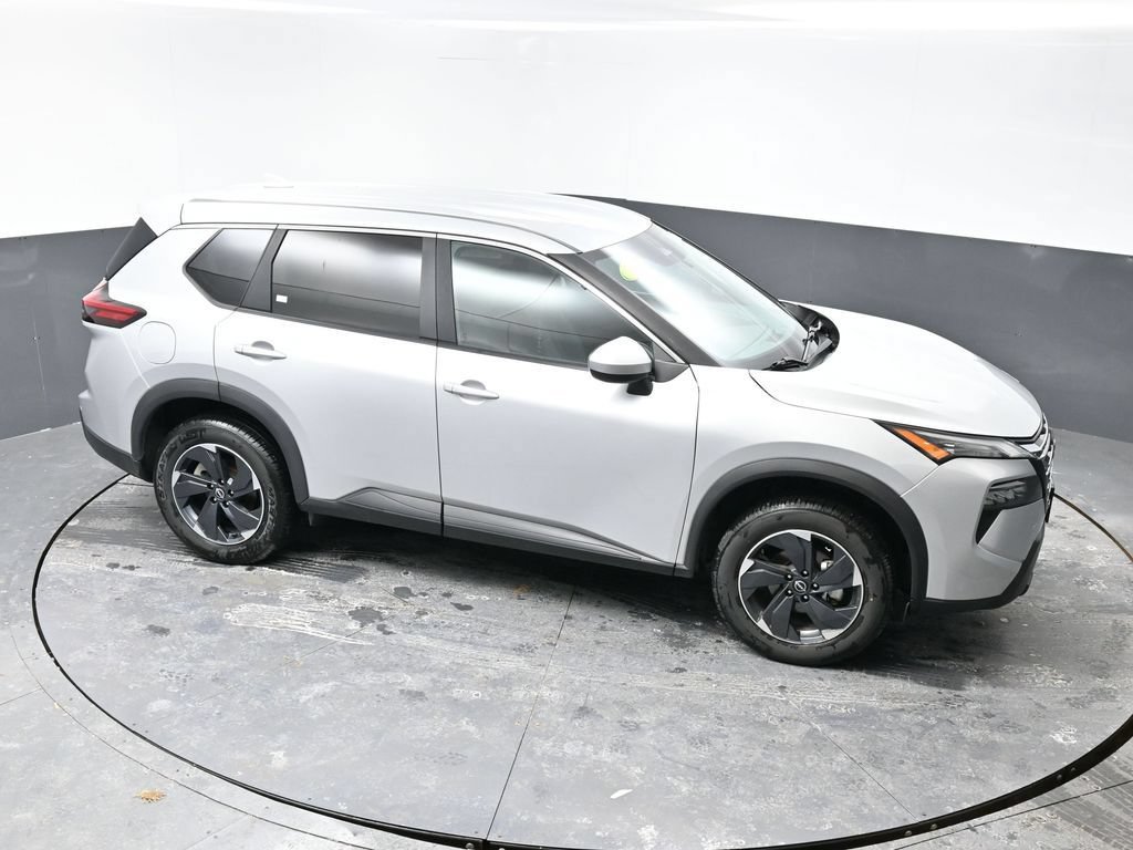 Used 2024 Nissan Rogue SV AWD/4WD image 41