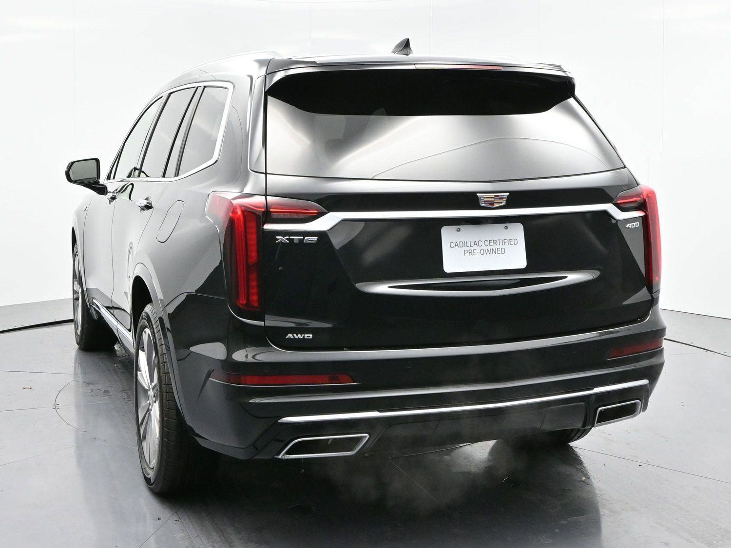 Certified 2025 Cadillac XT6 Premium Luxury image 5