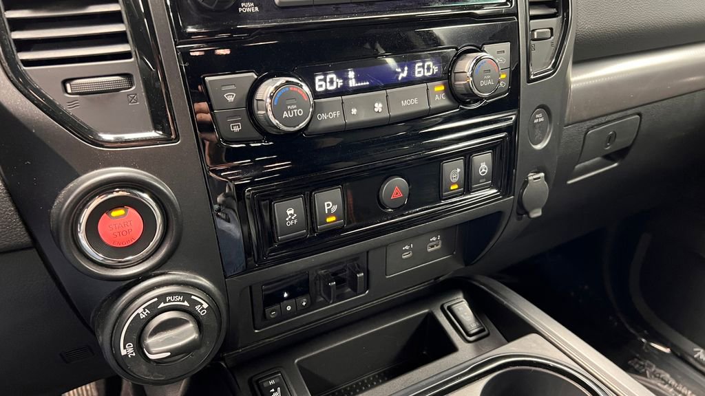 Used 2023 Nissan Titan PRO-4X w/ Pro-4x Convenience Package AWD/4WD image 11