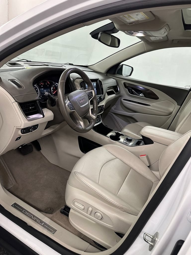 Used 2018 GMC Terrain Denali w/ Comfort Package AWD/4WD image 8
