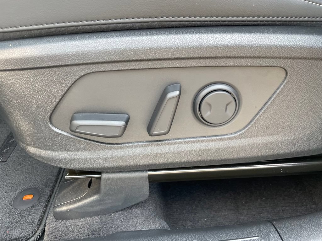 New 2026 Kia Sorento S w/ S Panoramic Sunroof Package FWD image 11
