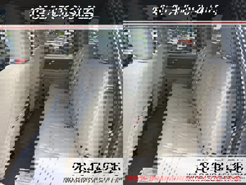 Used 2012 Ford Expedition EL XLT image 6