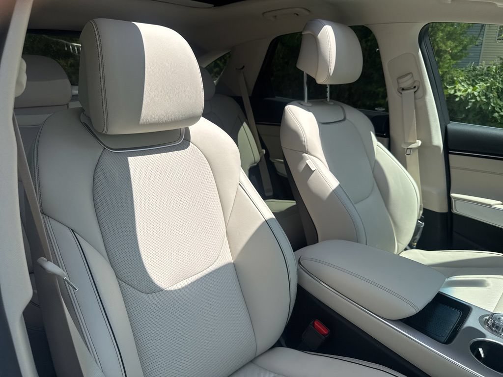 New 2026 Genesis GV70 2.5T Advanced AWD/4WD image 37