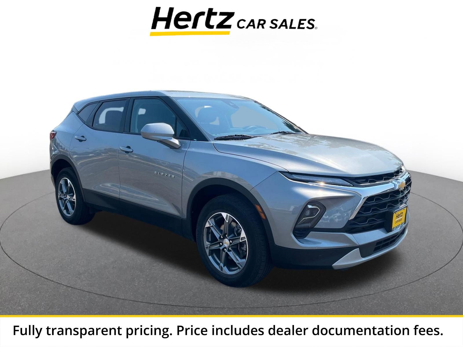 Used 2025 Chevrolet Blazer LT FWD image 1