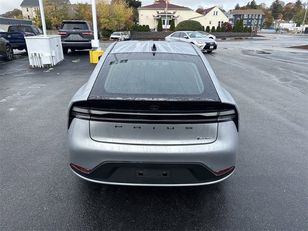 New 2026 Toyota Prius Plug-In Hybrid image 4
