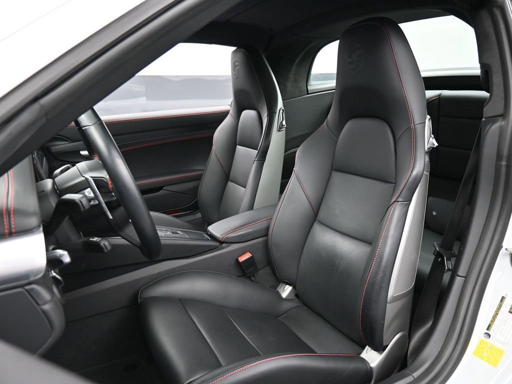 Certified 2019 Porsche 911 Targa 4 GTS image 5