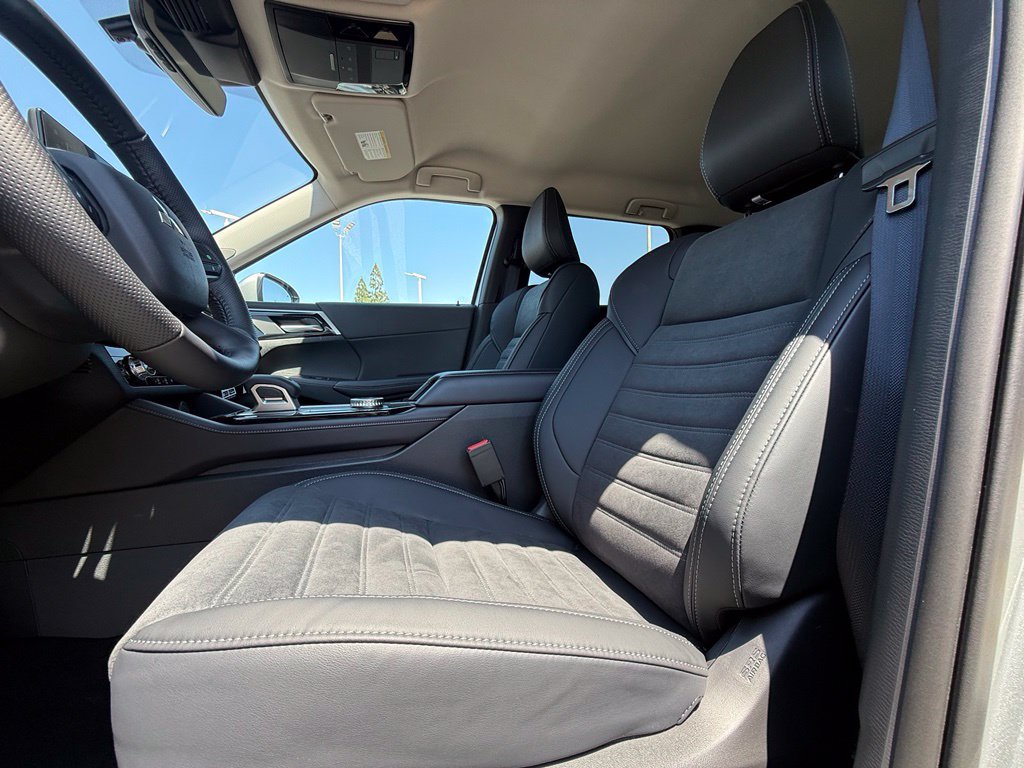 New 2026 Mitsubishi Outlander SE AWD/4WD image 31