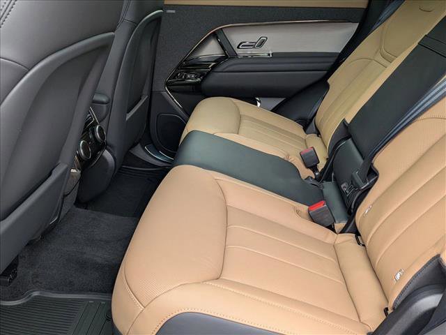 New 2026 Land Rover Range Rover Sport Dynamic SE image 17
