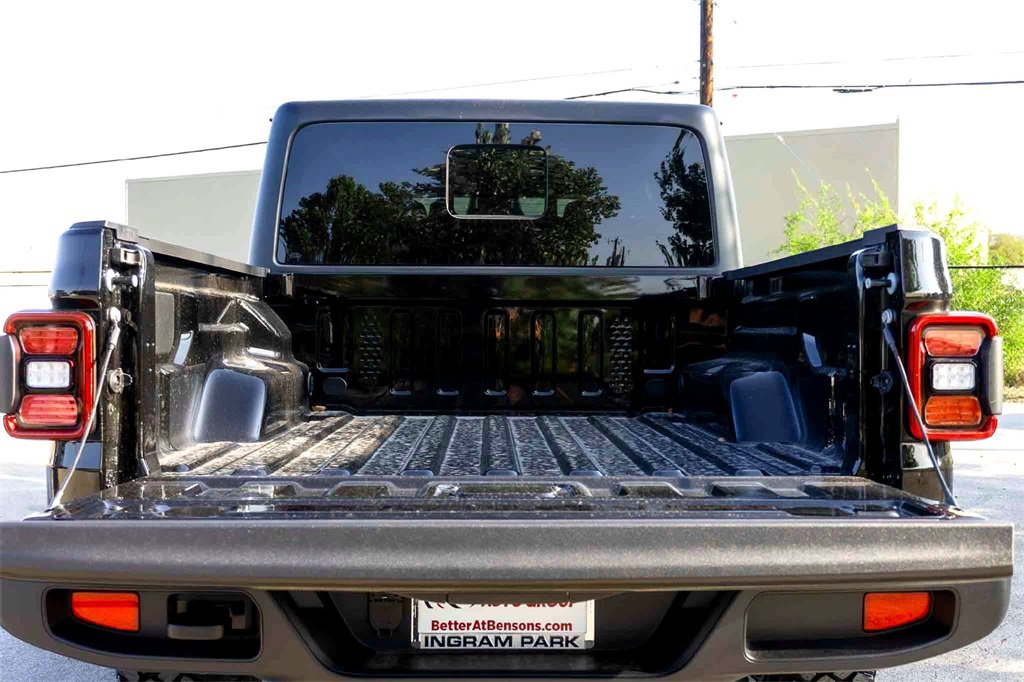 New 2026 Jeep Gladiator Willys image 6