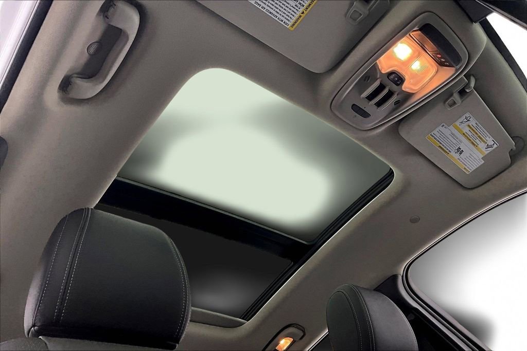 Used 2023 Buick Encore GX Essence w/ Experience Buick Package image 22