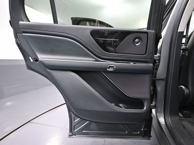 Used 2025 Lincoln Aviator Reserve w/ Jet Appearance Package image 37