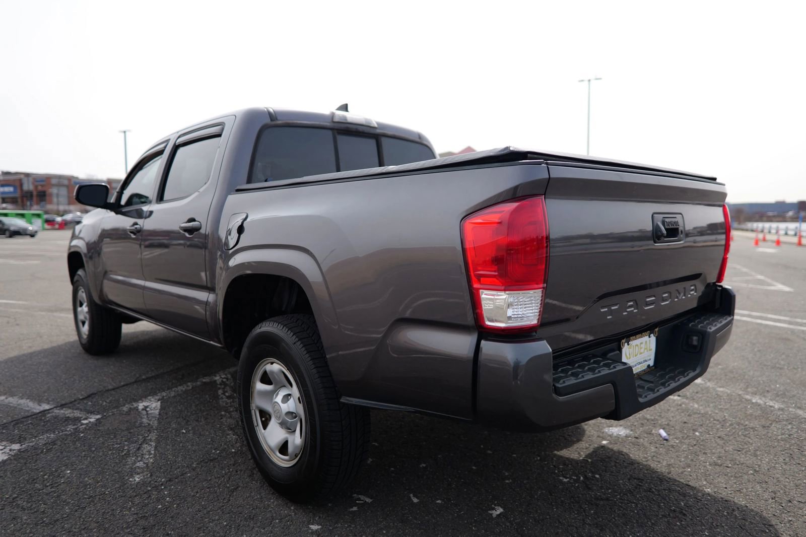 Used 2016 Toyota Tacoma SR RWD image 7