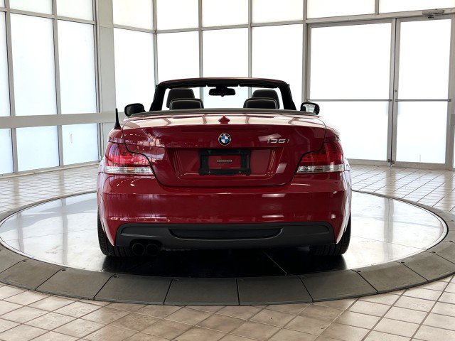 Used 2010 BMW 135i Convertible RWD image 7