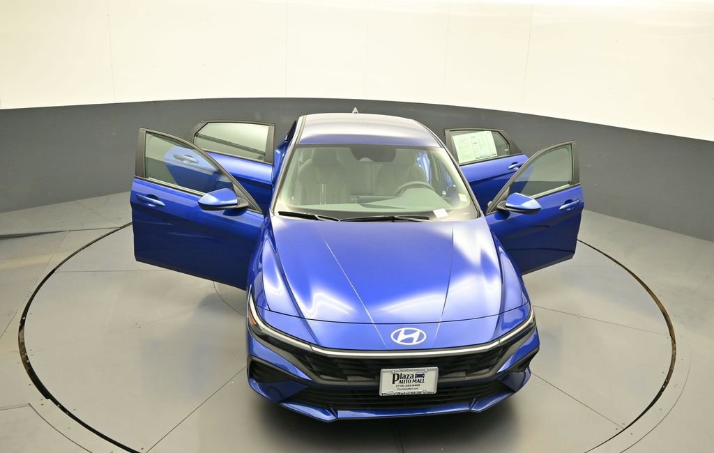 Certified 2024 Hyundai Elantra SEL FWD image 45
