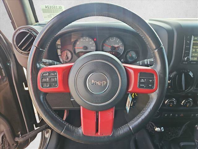 Used 2016 Jeep Wrangler Unlimited Sahara AWD/4WD image 13