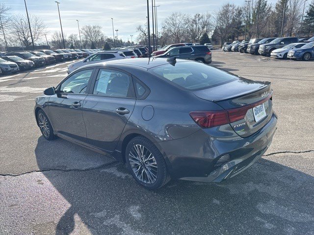Used 2023 Kia Forte GT-Line image 3
