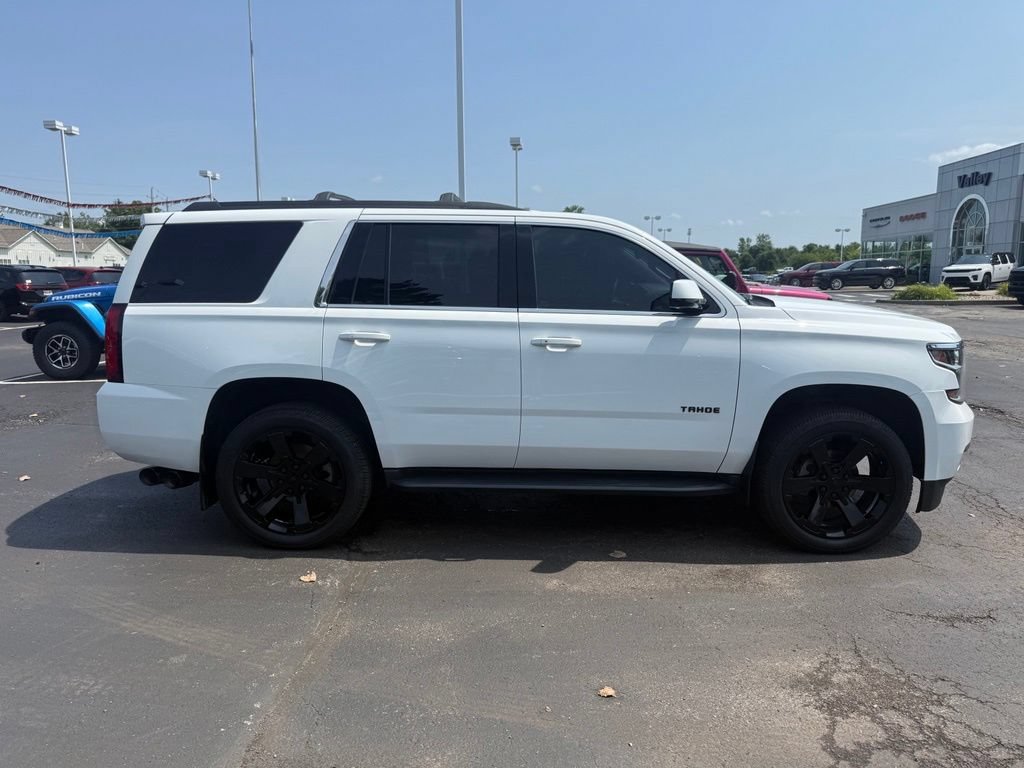 Used 2018 Chevrolet Tahoe LT w/ Luxury Package AWD/4WD image 2