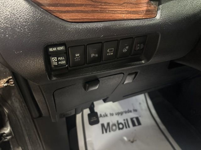 Used 2018 Toyota Sienna Limited Premium AWD/4WD image 27
