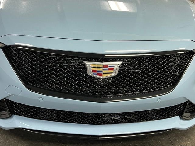 New 2026 Cadillac CT5 V w/ LPO, ONYX Package AWD/4WD image 9
