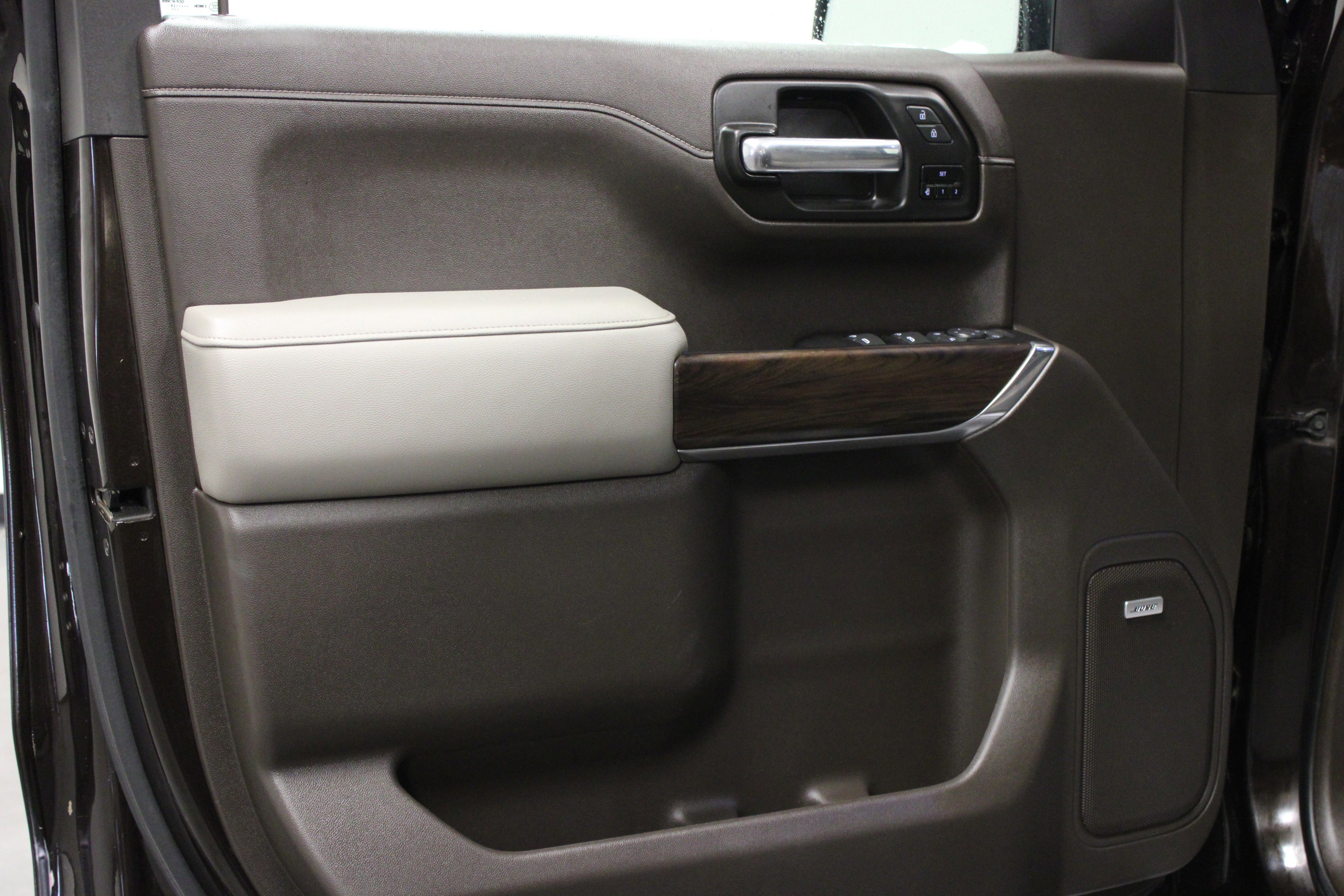 Used 2020 GMC Sierra 1500 SLT w/ SLT Premium Plus Package image 11