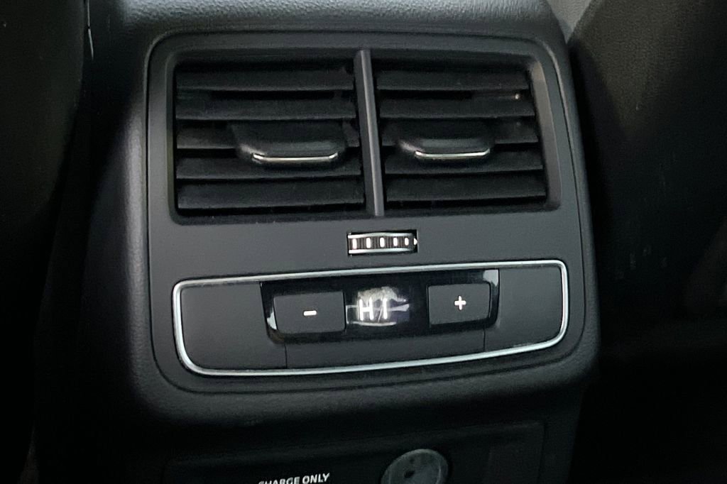 Used 2023 Audi A4 2.0T Premium Plus image 16