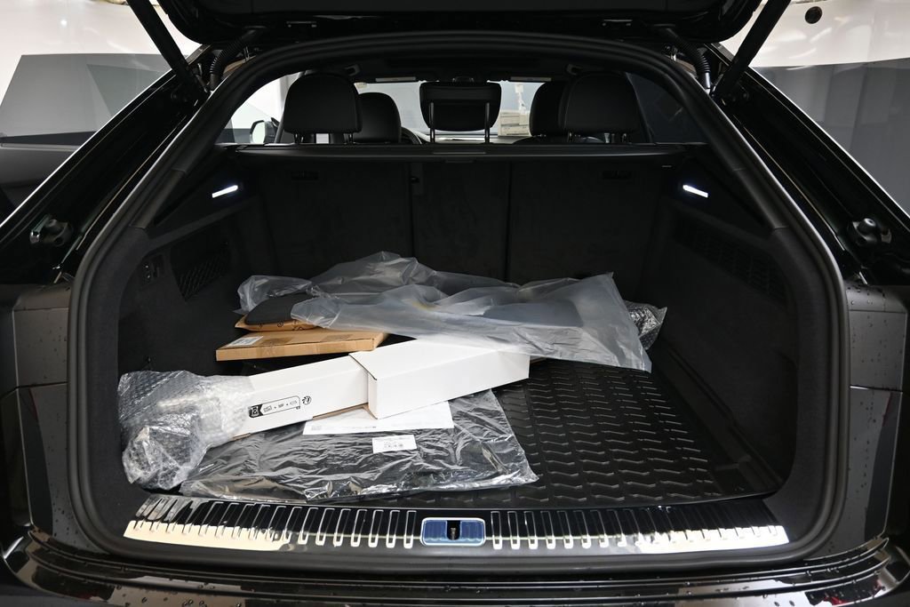 New 2026 Audi Q8 Prestige AWD/4WD image 17