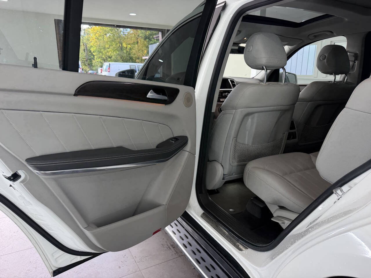 Used 2014 Mercedes-Benz GL 450 4MATIC image 13
