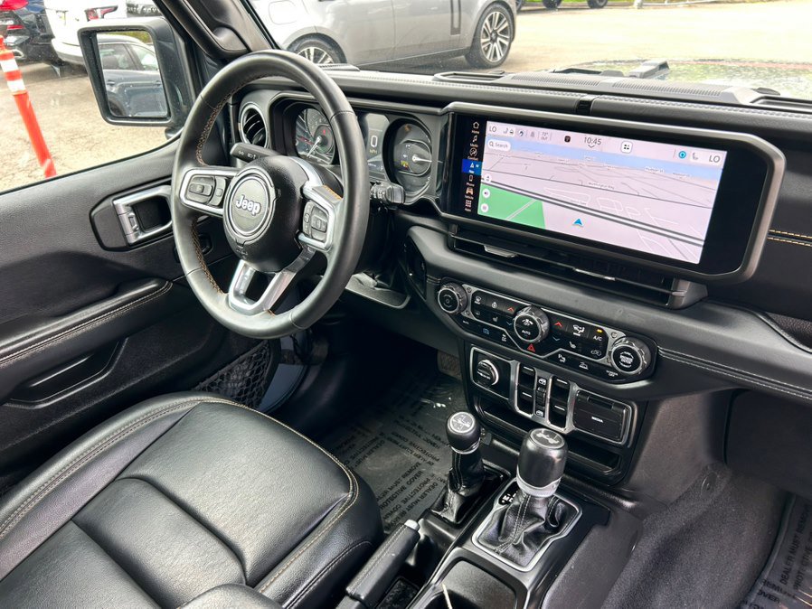 Used 2024 Jeep Wrangler Sahara w/ Technology Group AWD/4WD image 26
