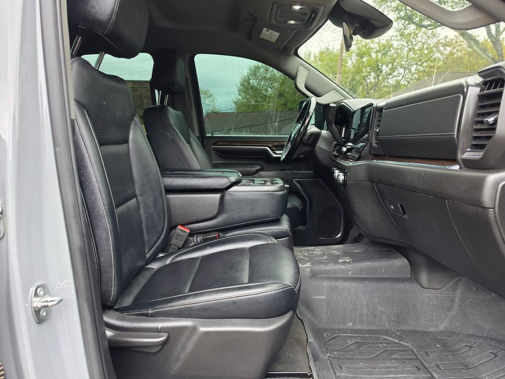 Used 2024 GMC Sierra 2500 SLE w/ SLE Value Package; image 49